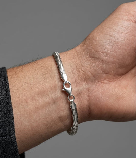 Chain the Men Black Silver Men's 5mm Herringbone Bracelet - Comfortable Design
