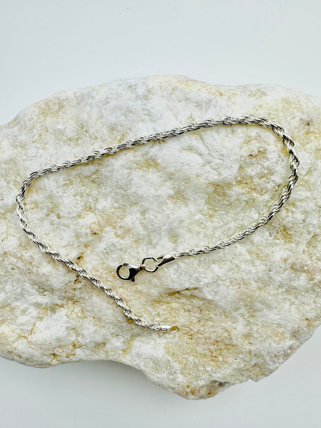 Chain the Men Sterling Silver Minimalist Mens Rome Rope Bracelet 8 inch