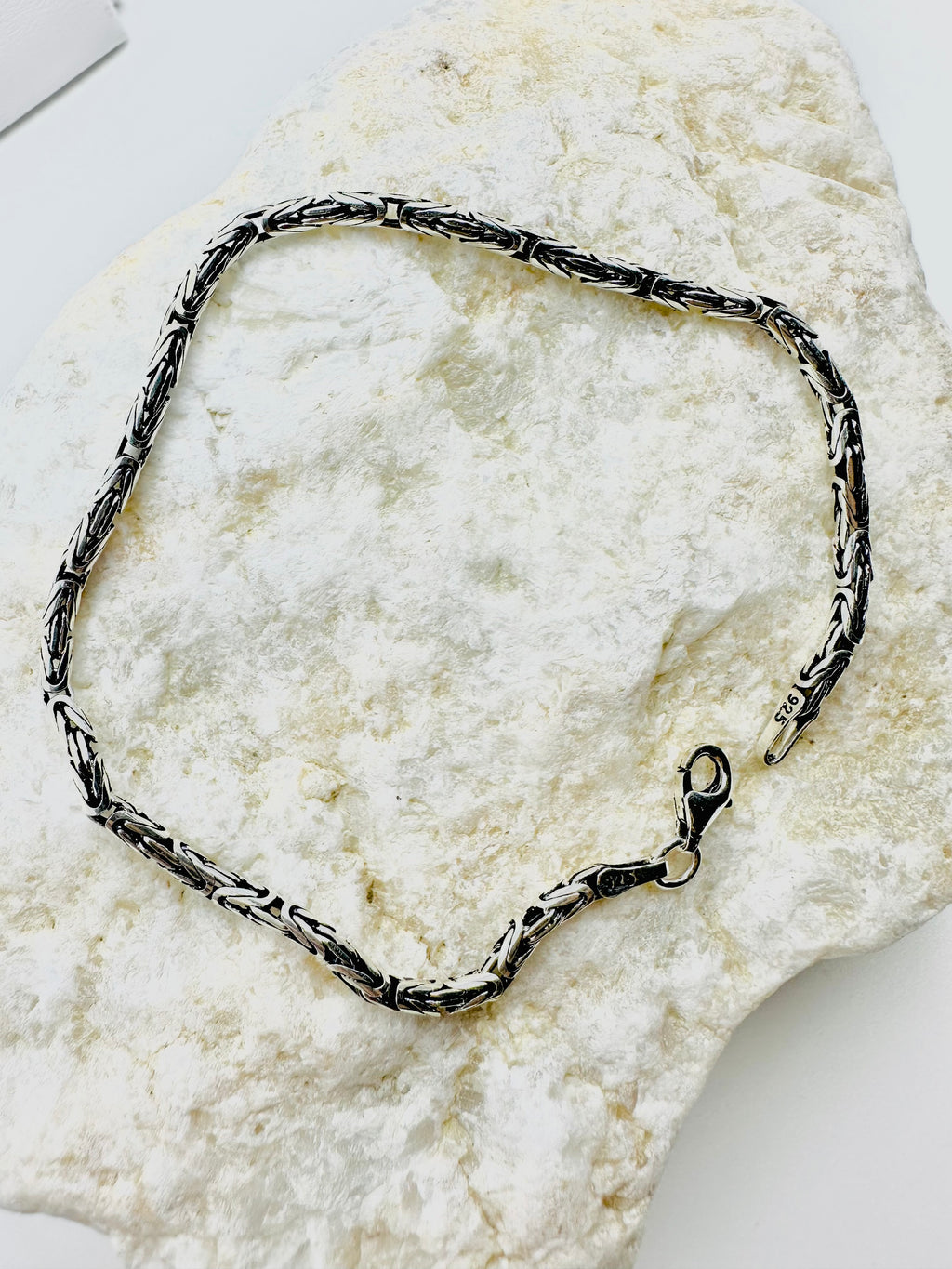 Chain the Men Black Silver Mens 3mm Byzantine King Round Link Bracelet - Holiday Design