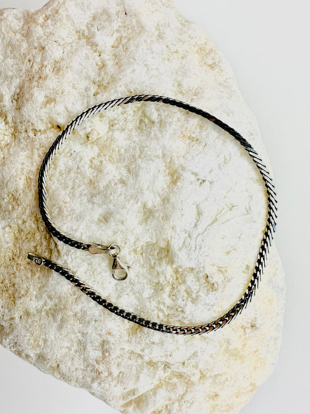Chain the Men Black Silver Mens 3mm Curb Bracelet - Bat Design