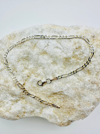Chain the Men Sterling Silver Minimalist Mens Tokyo Figaro Bracelet 8 inch